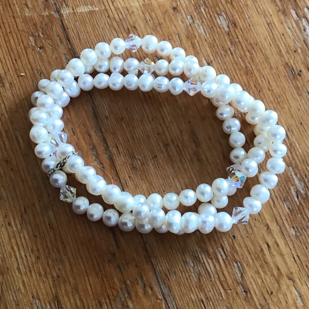 Elegant Pearl Bracelet